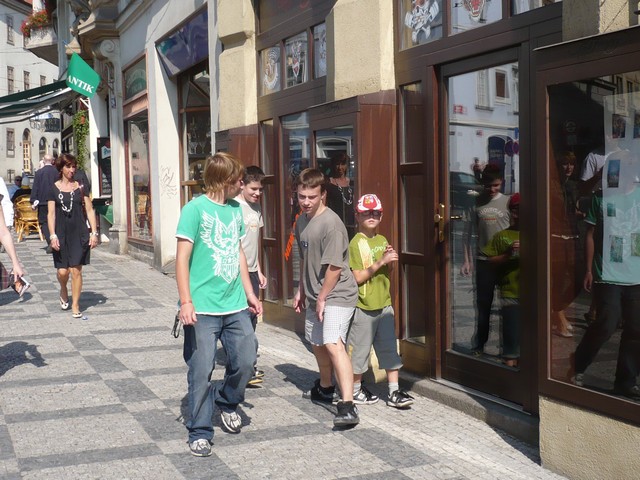 Další