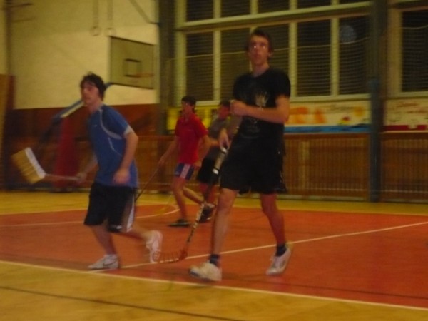 Další