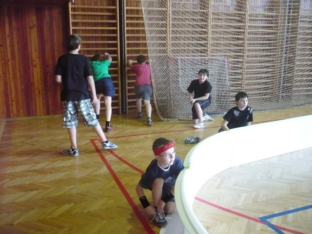 Další