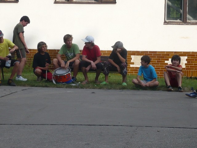 Další