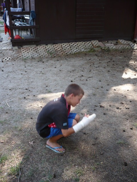 Další