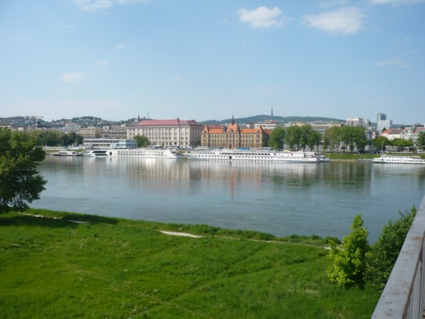 Další