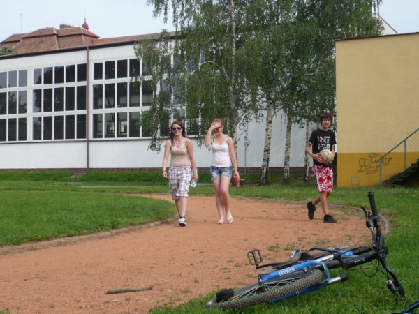 Další