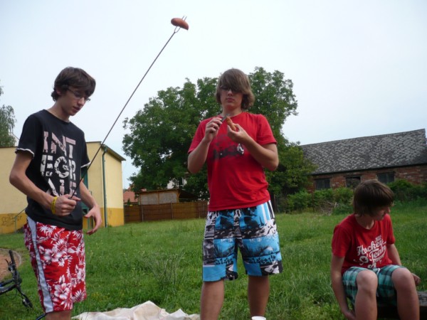Další