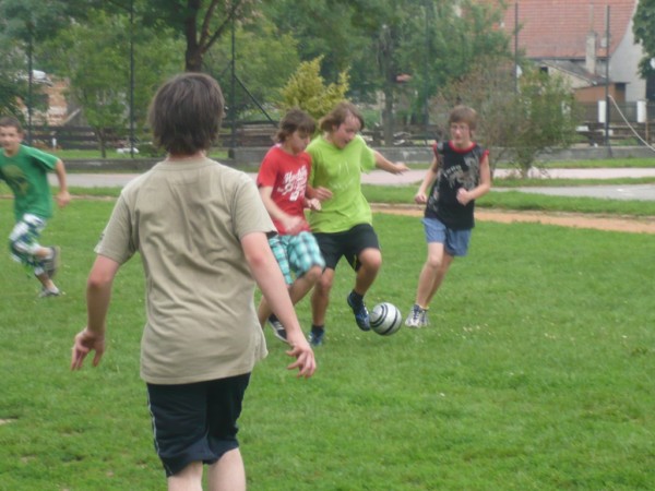 Další