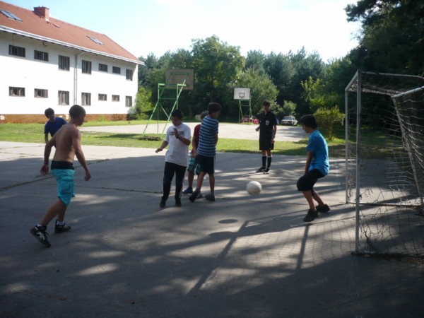 Další