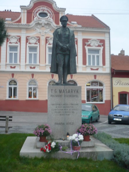 Další