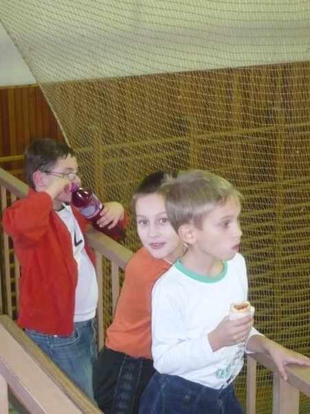 Další