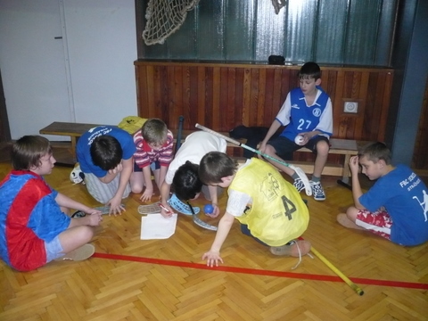 Další