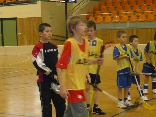 Další