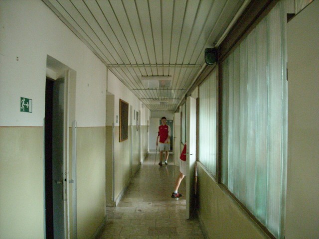 Další