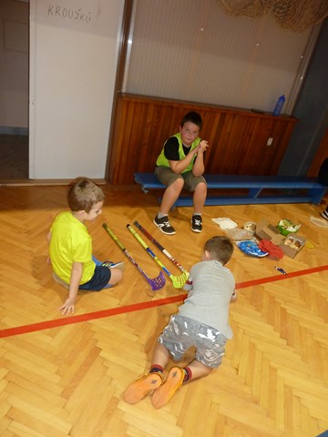 Další