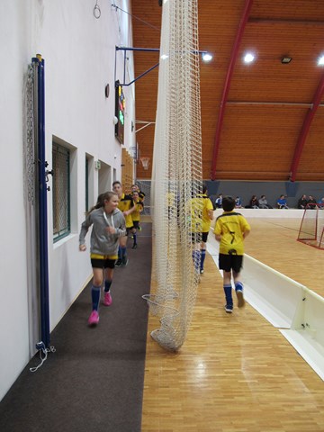 Další