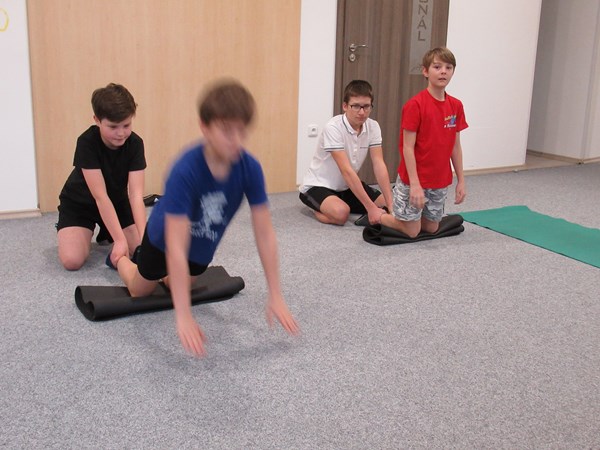Další