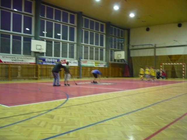 Další