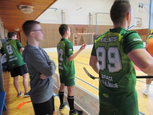 Další