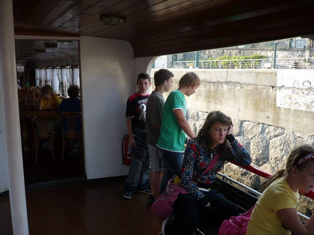 Další