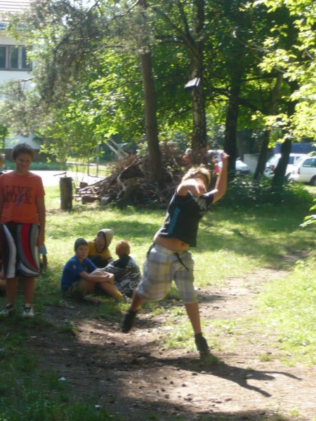 Další