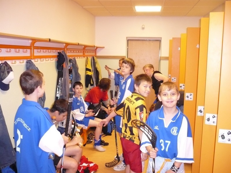 Další