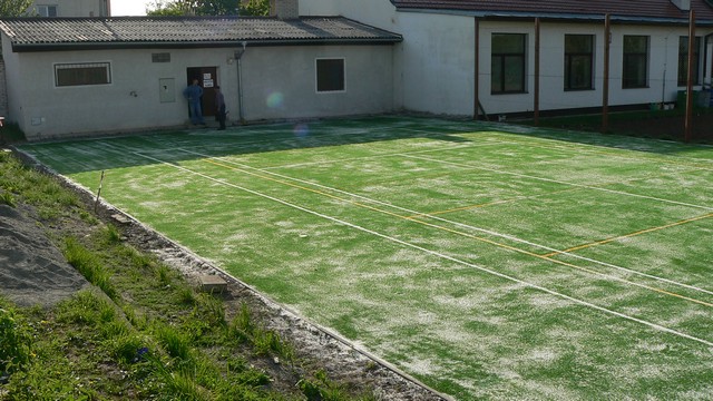 Další