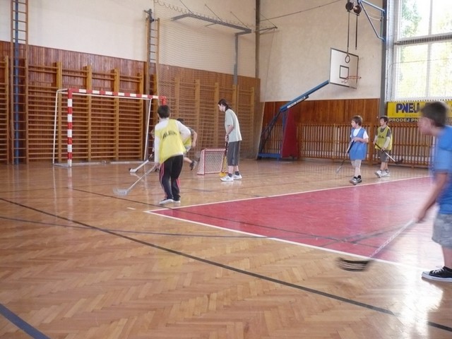 Další