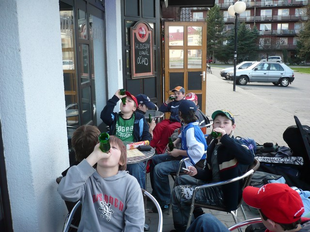 Další