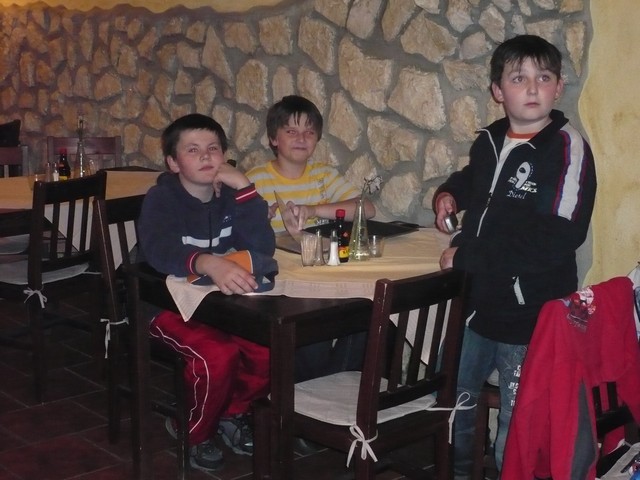 Další