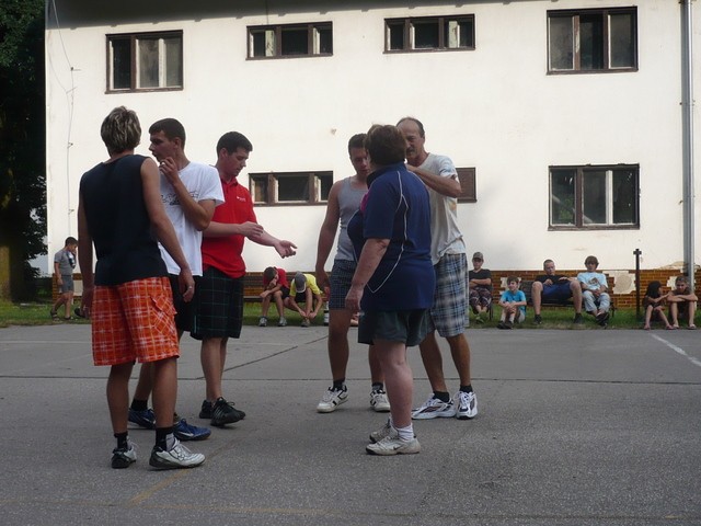 Další