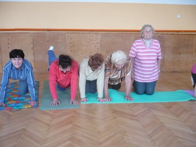 Další